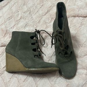 Lace up ankle boots size 10